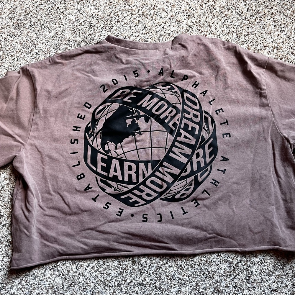 Alphalete Mauve Cropped T-Shirt